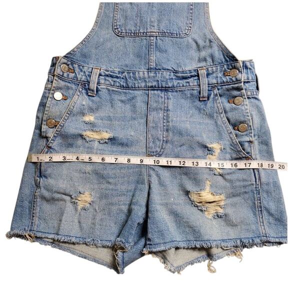 Madewell Denim Distressed Short Overalls Size: M - Picture 3 of 7